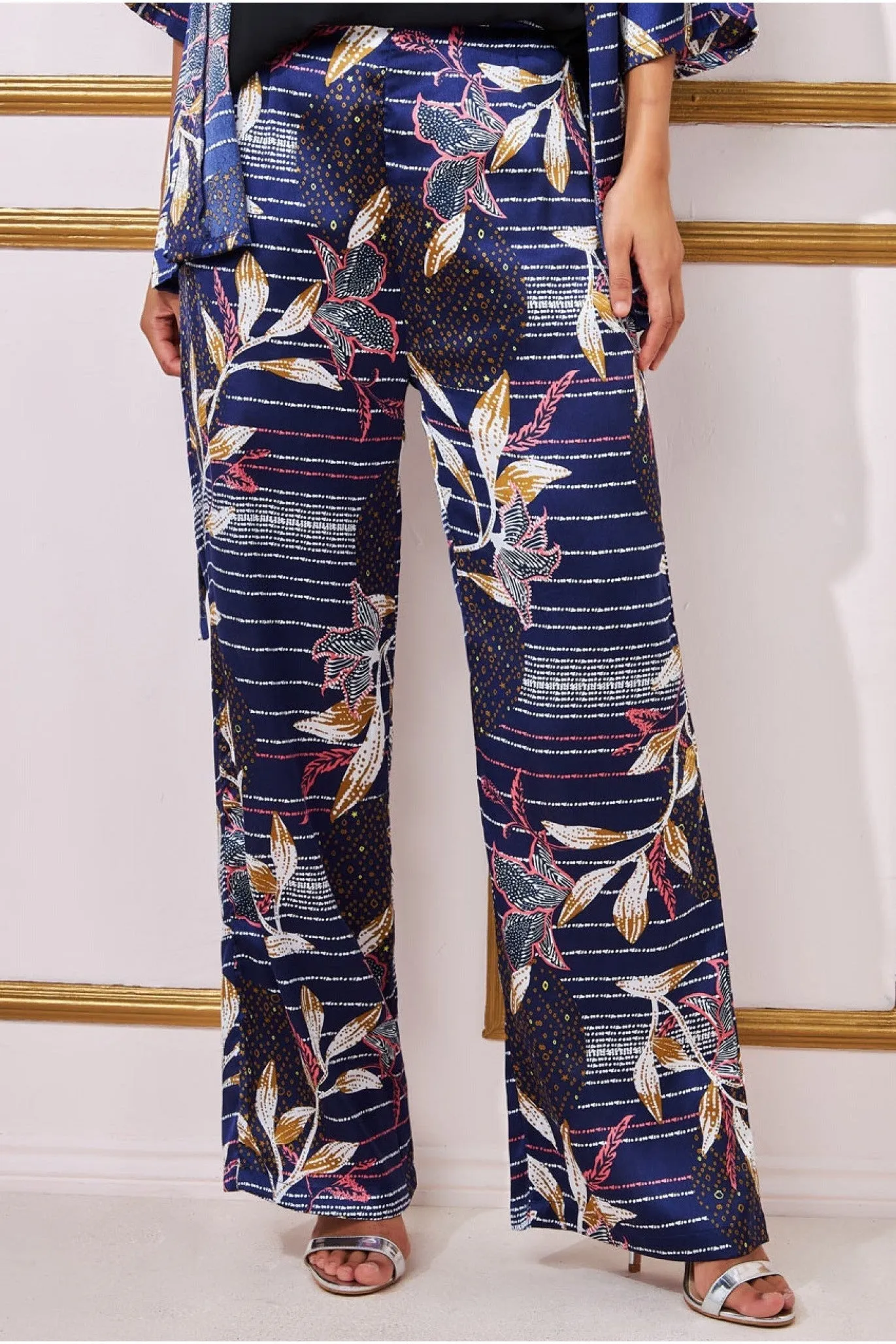 Goddiva Printed Satin Wide Leg Trouser - Navy