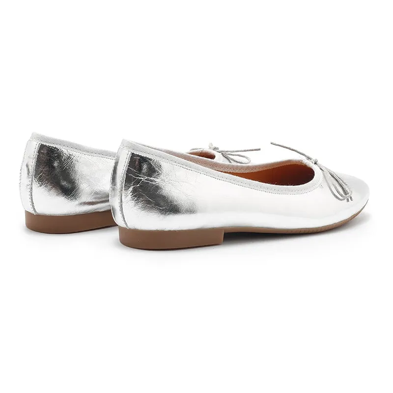 Handmade Soft Leather Flats With Bowknot Details in Golden/Silver/Black