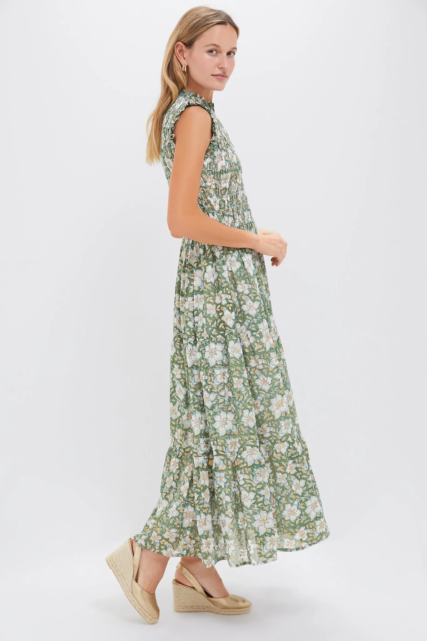 Ivy Olive Sleeveless Smocked Maxi Dress