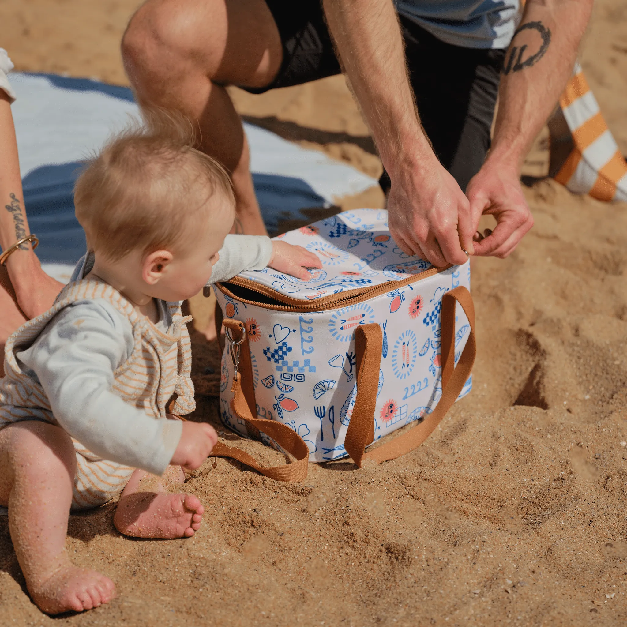 Maxi Insulated Picnic Bag/Pumping Bag - Mediterranean