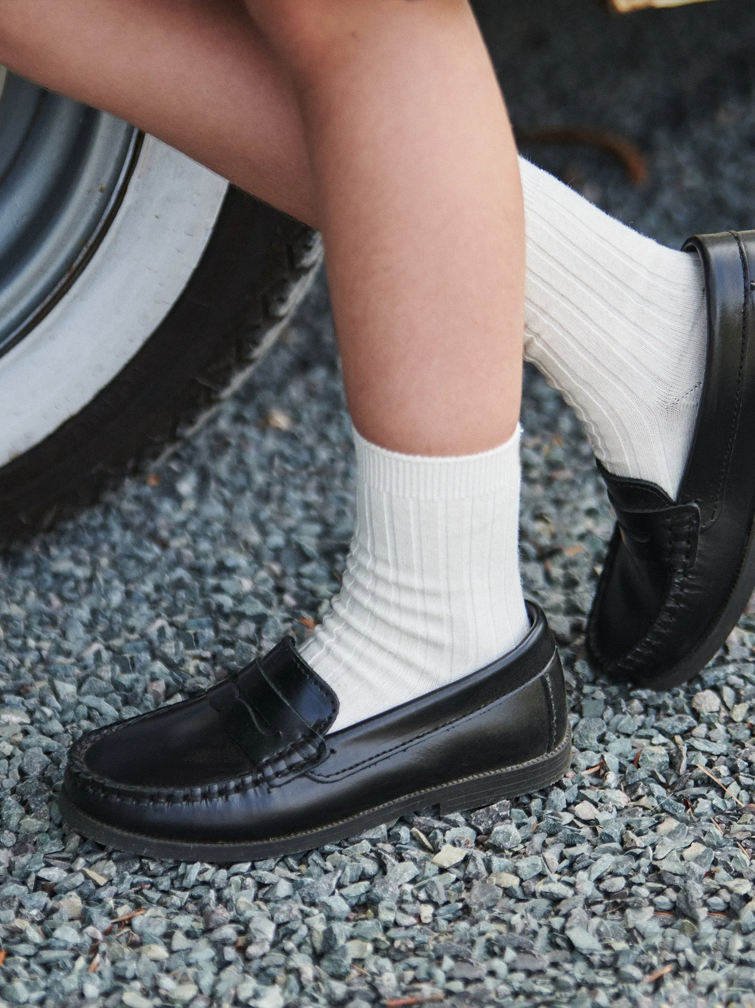 Off White Ribbed Short Kids Socks