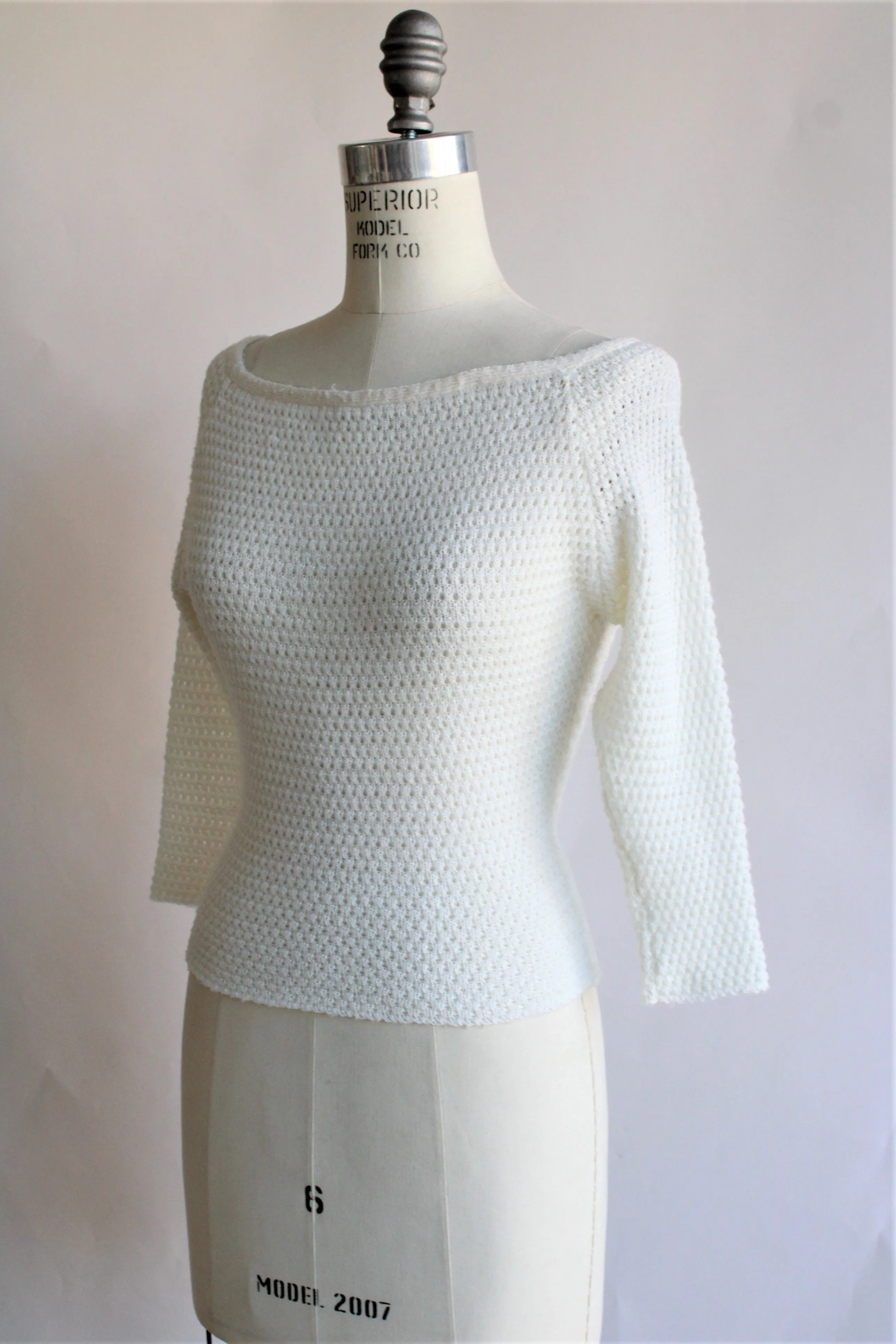 Vintage 1950s Goldworm Original White Sweater