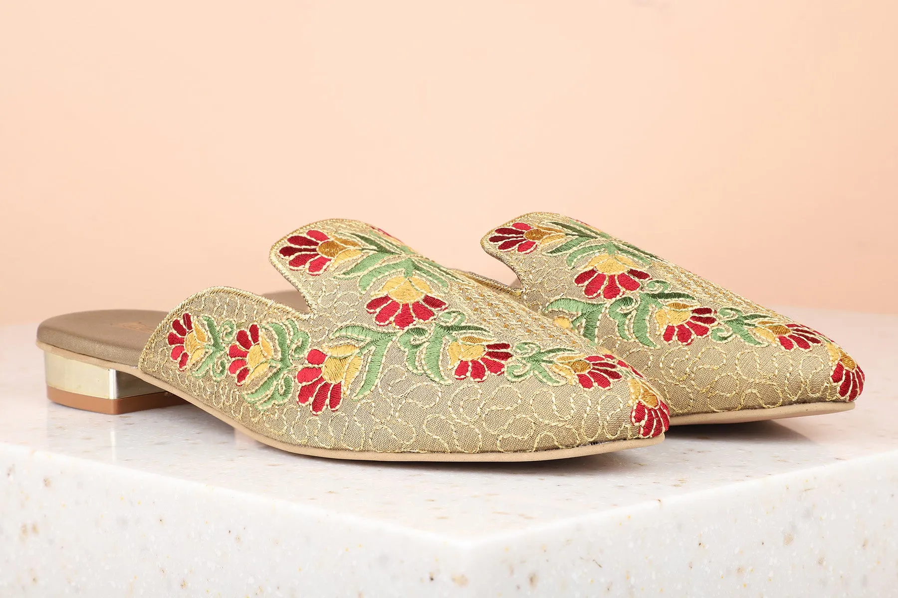 Women Antique Embroidered Ethnic Mules